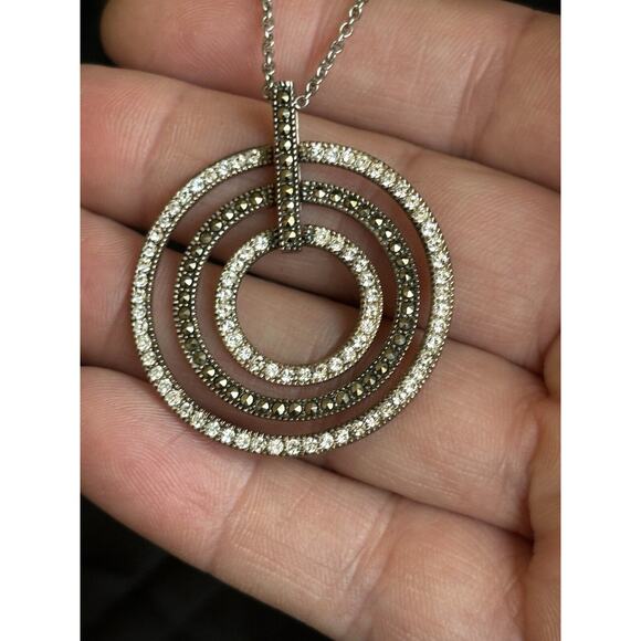 Lavish by TJM Sterling Silver Circles Pendant Necklace Crystal & Marcasite - Picture 6 of 9